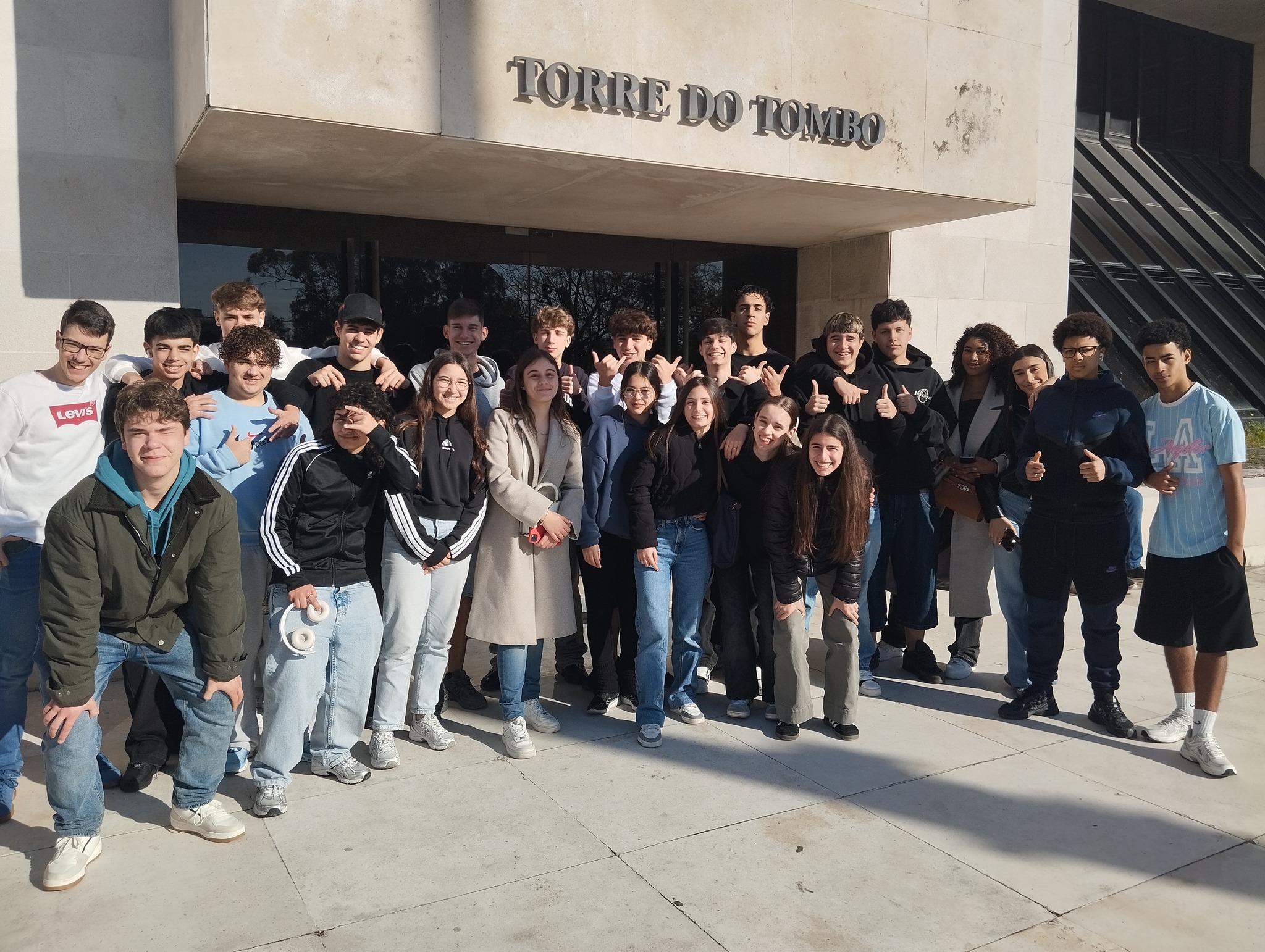 Alunos exploram democracia na Torre do Tombo