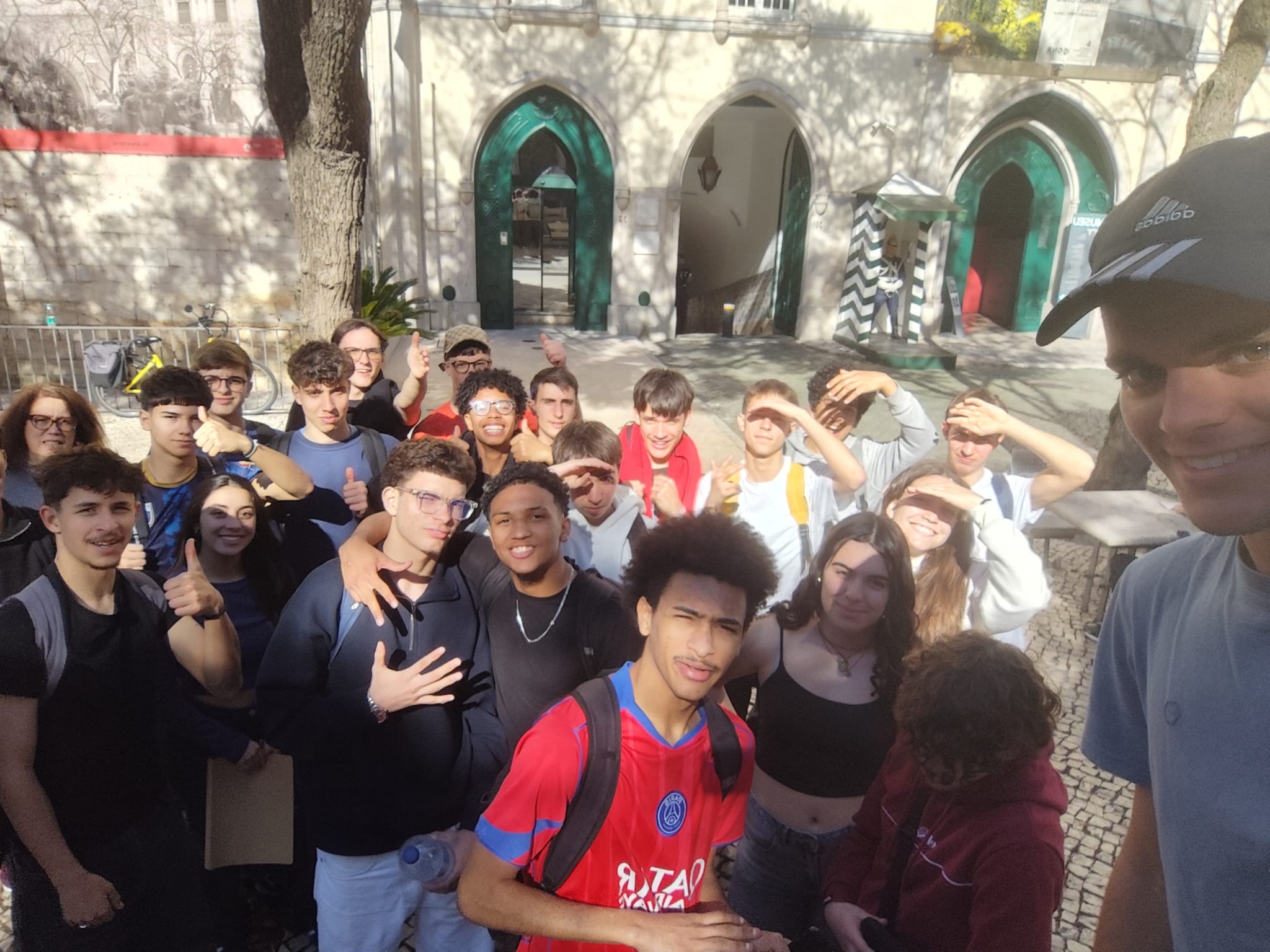 Alunos revivem o 25 de Abril nas ruas de Lisboa
